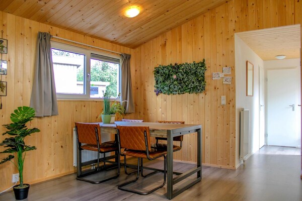 Modern chalet op de Veluwe met tuin, dicht bij Nationaal Park De Hoge Veluwe - thumbnail 3