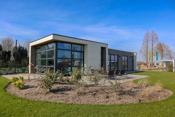 Modern vakantiehuis Cube Exclusif 4 in Olburgen - thumbnail 1