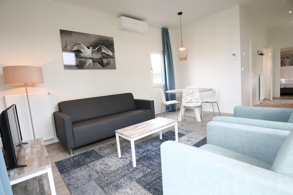 Modern vakantiehuis aan het water in Olburgen voor 4 personen - thumbnail 2