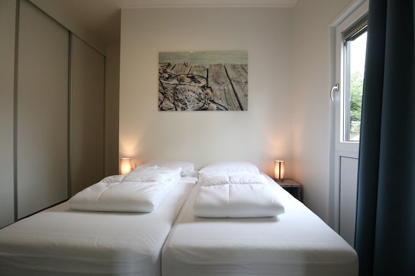 Modern vakantiehuis aan het water in Olburgen voor 4 personen - thumbnail 3