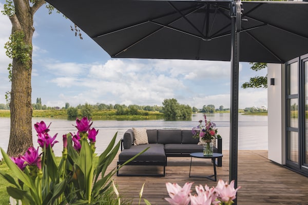 Vrijstaand vakantiehuis met rivierzicht in MarinaPark Bad Nederrijn - thumbnail 5