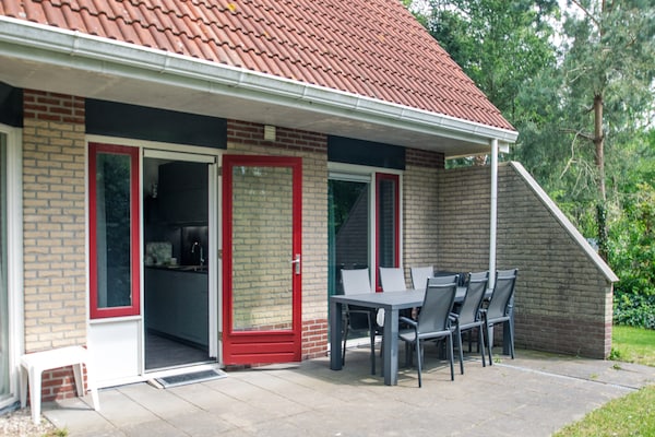 Luxe vakantiehuis in bosrijke omgeving op Buitenplaats Berg en Bos - thumbnail 4