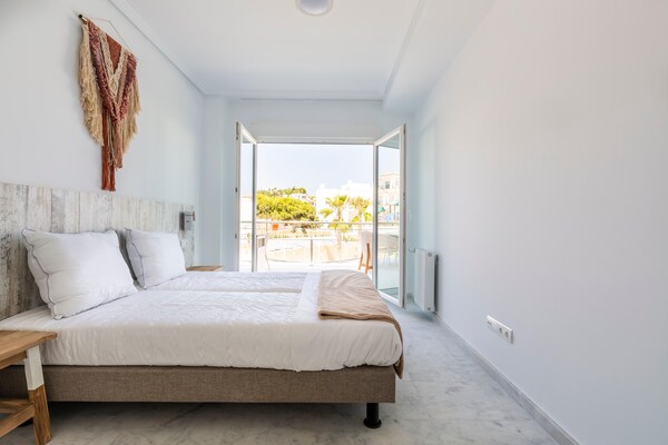 Licht appartement met zwembadzicht en terras nabij strand El Campello - thumbnail 3