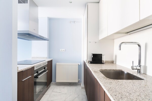Licht appartement met zwembadzicht en terras nabij strand El Campello - thumbnail 2