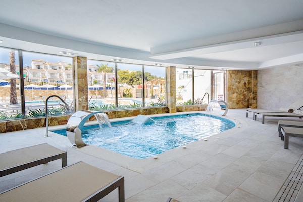 Licht appartement met zwembadzicht en terras nabij strand El Campello - thumbnail 6