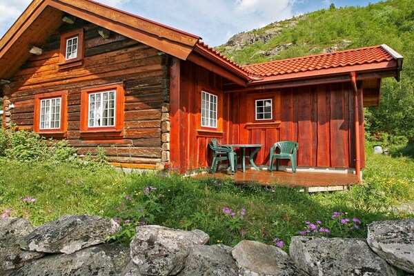 Hallingstue: Knusse houtcabine voor 5, 4 km van Hemsedal centrum - thumbnail 1