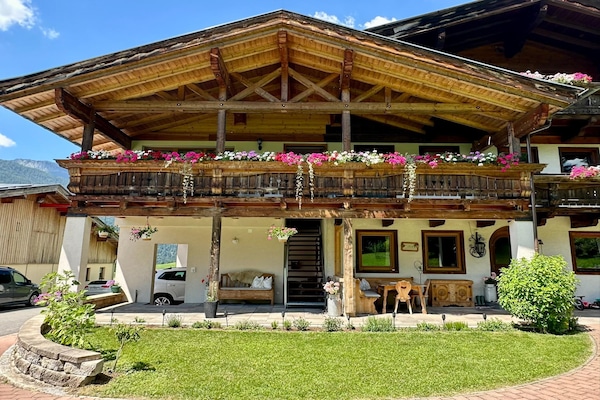 Ruim appartement voor 6 personen in Saalfelden am Steinernen Meer - thumbnail 1