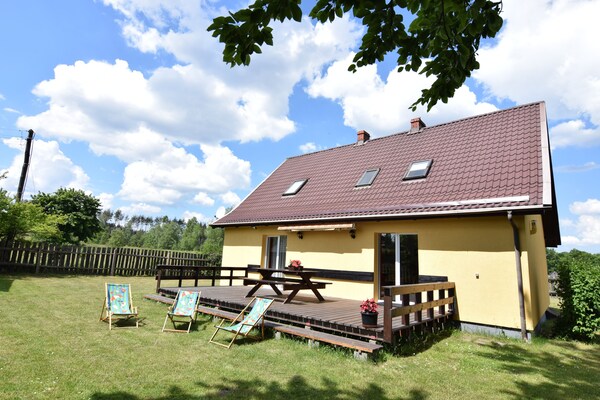 Ruim vakantiehuis voor 10 personen, 200m van het meer in Parchowo - thumbnail 1