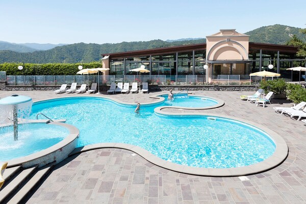 Ruim appartement voor 5 op Toscaans vakantiepark met zwembad nabij Florence - thumbnail 2