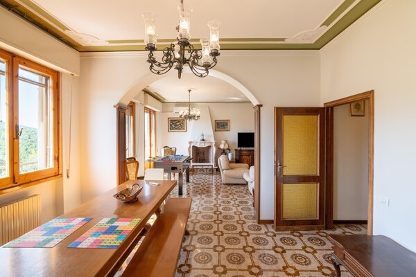Licht vakantiehuis met panoramisch uitzicht bij Pergine Valdarno, 10 personen - thumbnail 5