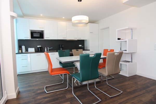 Modern vakantiehuis met buitensauna in Wendorf - thumbnail 3