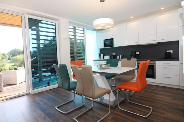 Modern vakantiehuis met buitensauna in Wendorf - thumbnail 2