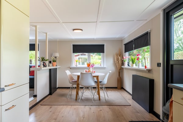Gezellig houten vakantiehuis Steenmarter in landelijk Reutum - thumbnail 6