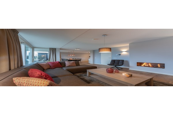 Charming Beveland: Modern vakantiehuis aan het meer in Zeeuws Colijnsplaat - thumbnail 4