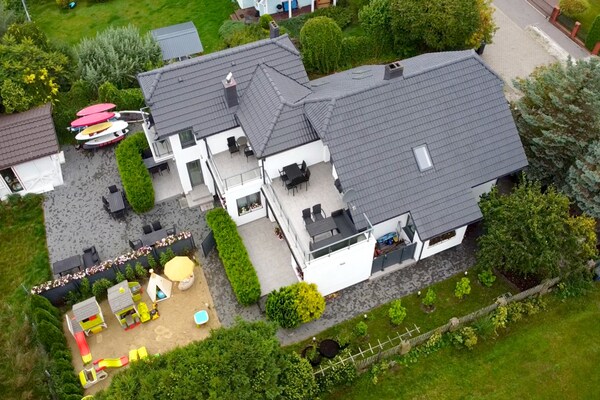 Luxe vakantiehuis met privézwembad op 800m van het strand in Dziwnówek - thumbnail 3