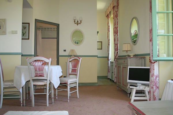 Romantisch Provençaals appartement in kasteeldomein bij Montbrun les Bains - thumbnail 2