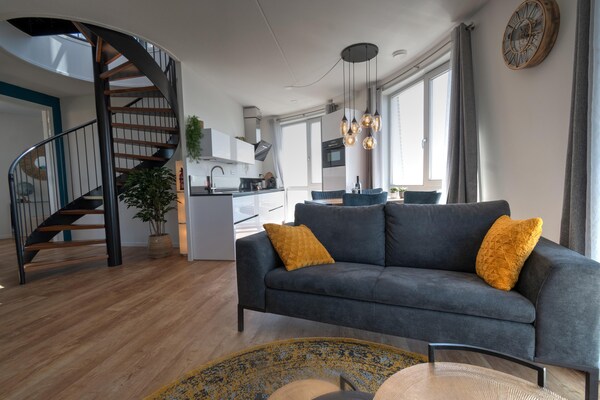 Luxe appartement met panoramisch zeezicht op de Oosterschelde - thumbnail 2