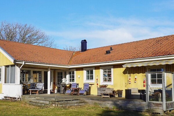 Zweeds vakantiehuis aan golfbaan, 600m van zee – 8 personen - thumbnail 4