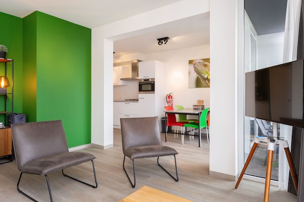 Modern appartement aan het Sneekermeer | Tuin & huisdier welkom - thumbnail 5