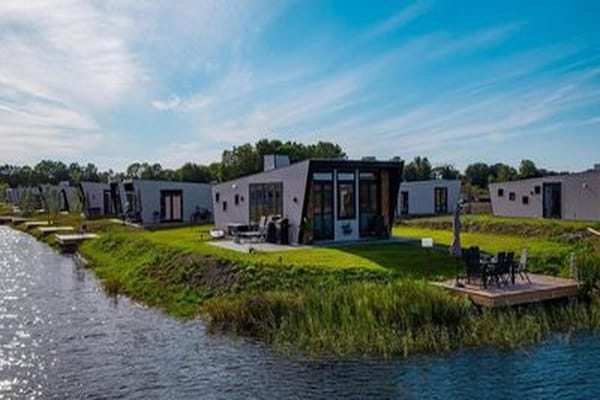 Aan het meer: Comfortabel chalet Berkel 4 in Kampen - thumbnail 1