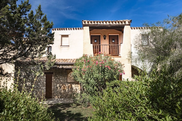 Il Giardino degli Oleandri: sfeervol appartement aan de Costa Smeralda voor 6 personen - thumbnail 2