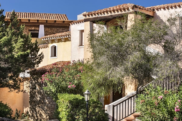 Il Giardino degli Oleandri: sfeervol appartement aan de Costa Smeralda voor 6 personen - thumbnail 4