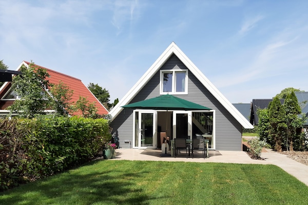 Stijlvol vakantiehuis DJEZ in Tuitjenhorn: natuur, cultuur en kust dichtbij - thumbnail 1
