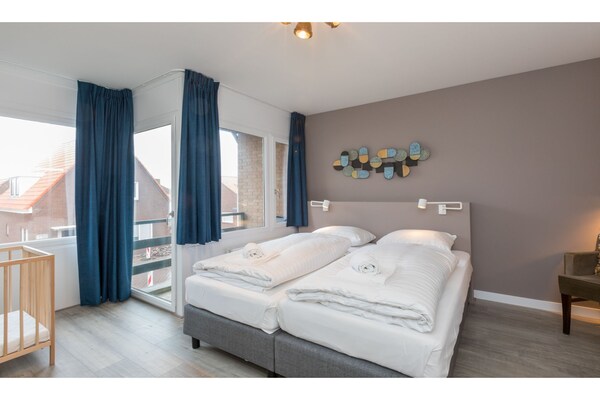 Strandappartement met twee balkons op loopafstand van zee in Zoutelande - thumbnail 3