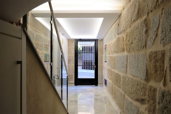 Sfeervol appartement in Ourense met patio, gratis WiFi en centrale ligging - thumbnail 6