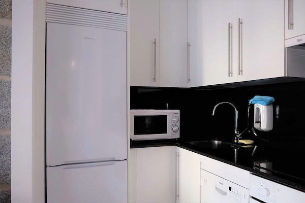 Licht appartement Villa Trabazos Abellas in het centrum van Ourense - thumbnail 2
