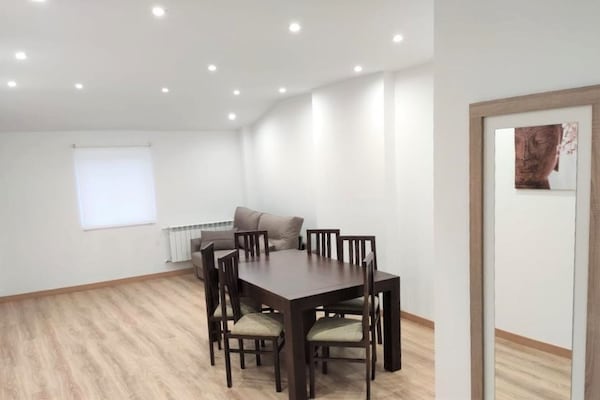 Ruim appartement in Ourense voor 10 personen met stadsuitzicht - thumbnail 2