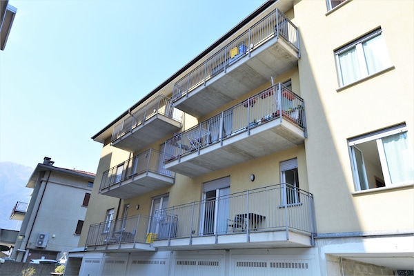 Knus appartement aan het Comomeer met balkon in Dervio - thumbnail 5