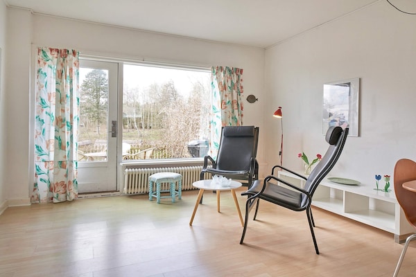2-persoons vakantiehuis aan het strand in Aakirkeby - thumbnail 3