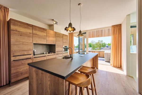 Luxe torenappartement met privé spa en dakterras in Maastricht - thumbnail 3