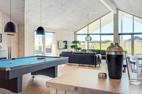 Groots luxe vakantiehuis voor 26 personen met privézwembad en sauna bij de Limfjord - thumbnail 4