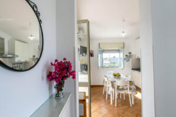 Appartement met terras & tuin vlakbij zee in Reitani - thumbnail 5