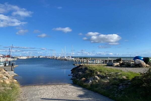 Licht vakantiehuis op 50 meter van het strand in Øster Hurup - thumbnail 6