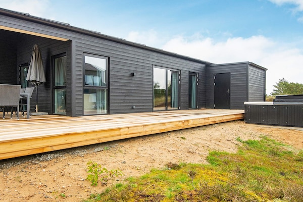 Luxe architectenvilla op Rømø met whirlpool, sauna & laadpaal - thumbnail 2