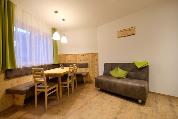 Zirben Heim: Modern appartement aan de piste in Fügen, Zillertal - thumbnail 5