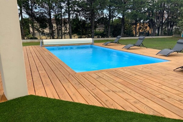 Villa met privézwembad en tuin aan de golfbaan in Saint-Laurent-la-Vernède - thumbnail 5