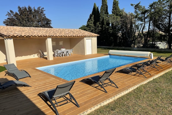 Villa met privézwembad en tuin aan de golfbaan in Saint-Laurent-la-Vernède - thumbnail 2