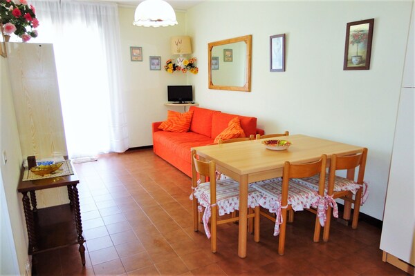 Appartement met zwembad en terras op 250 meter van zee in Caorle - thumbnail 2