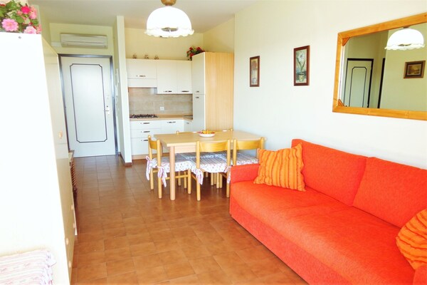 Appartement met zwembad en terras op 250 meter van zee in Caorle - thumbnail 4
