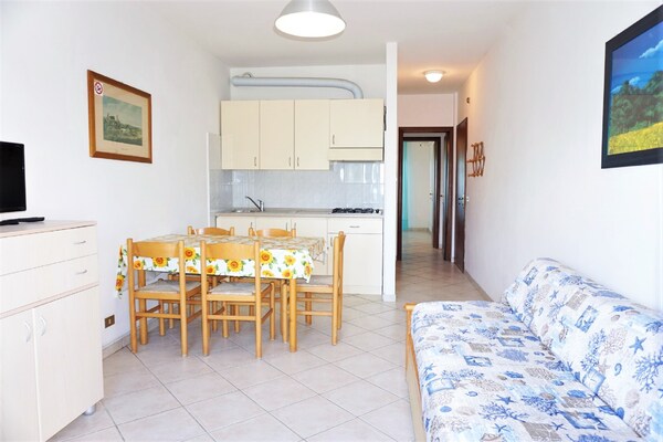 Knus vakantiehuis met terras op 50 meter van strand in Caorle - thumbnail 3
