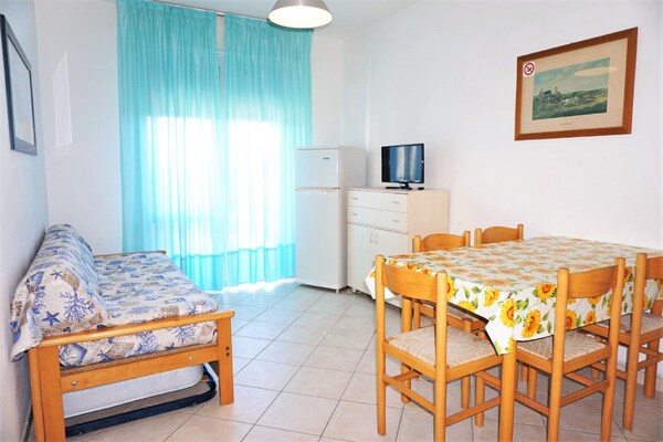 Knus vakantiehuis met terras op 50 meter van strand in Caorle - thumbnail 2