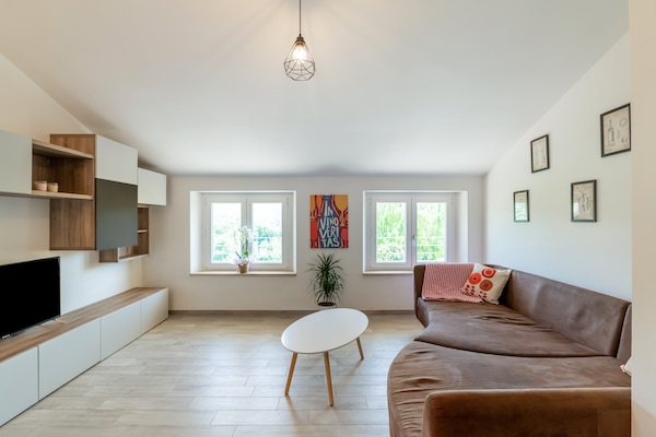 Ruim appartement op wijnboerderij met zwembad in Matelica, Le Marche - thumbnail 3
