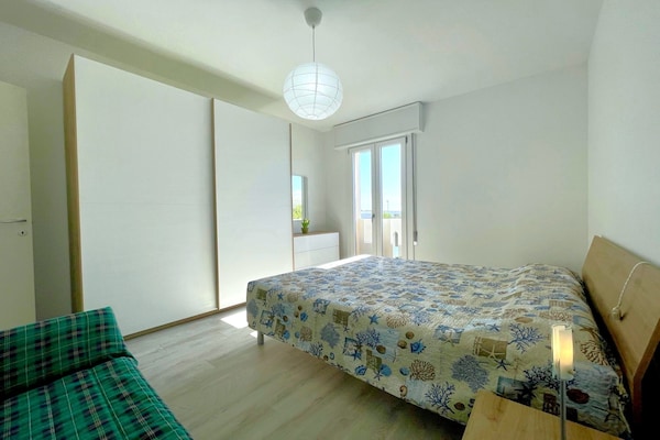 Aan het strand: Appartement Girasole 3B in Porto Santa Margherita - thumbnail 4