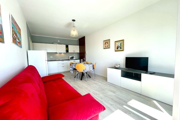 Aan het strand: Appartement Girasole 3B in Porto Santa Margherita - thumbnail 3