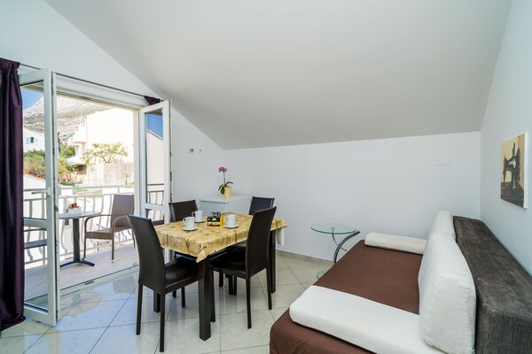 Comfortabel appartement met balkon en zeezicht, op 500m van het strand - thumbnail 2