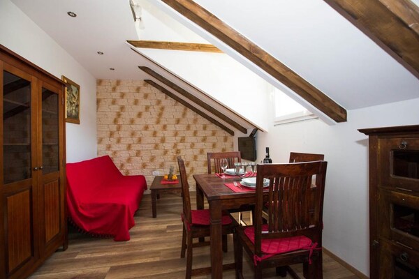 Romantisch appartement met uitzicht, 300m van Lapad Bay - thumbnail 3